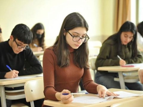 Buraxılış imtahanının cavabları ELAN EDİLDİ