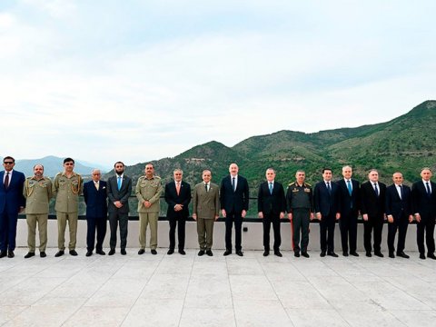 Hərbi nizamnamələrin yeni layihələri müzakirə olundu - VİDEO