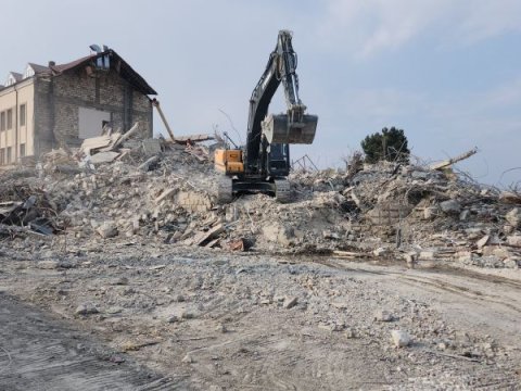 Xankəndi, Xocalı və Ağdərədə qanunsuz tikililər sökülür - RƏSMİ