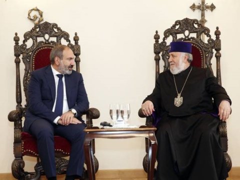 Əgər II Qareginin uşağı varsa, o, bütün ermənilərin katolikosu ola bilməz! - Paşinyan