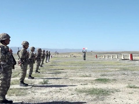 Naxçıvanda hərbi vəzifəlilərlə təlim toplanışı keçirildi&nbsp;- VİDEO