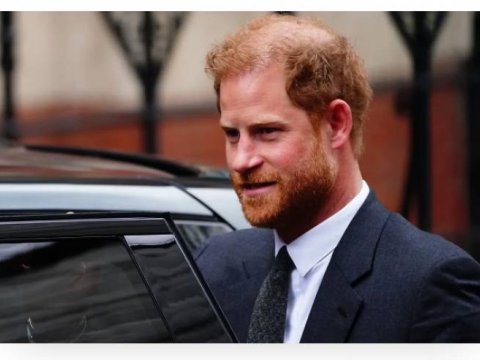 Şahzadə Harri soyadını dəyişdirə bilər -&nbsp;Kral ailəsində QALMAQAL