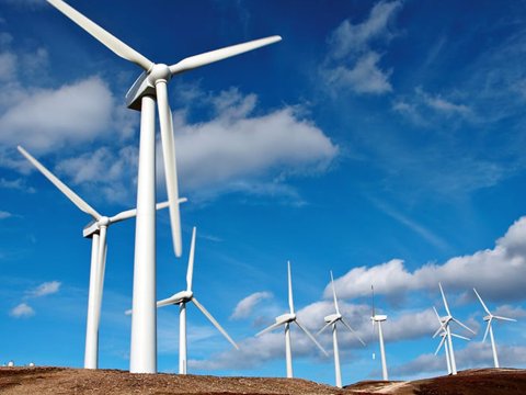 Azərbaycanda 10 günəş və külək enerji stansiyaları tikiləcək 