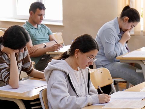 Bu şəhərdə hər 100 şagirddən 50-si tələbə olur