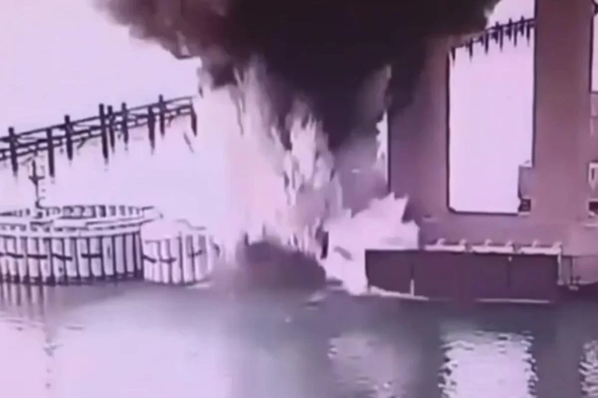 Ukrayna Krım körpüsünü partlatdı - ANBAAN GÖRÜNTÜLƏR