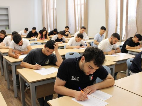Hansı universitetdə yay imtahanları yaxşı təşkil olunub?