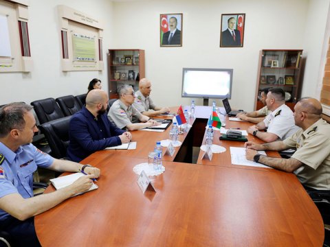 Azərbaycan-Serbiya hərbi əməkdaşlığı müzakirə olundu