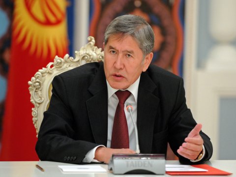 Atambayev barədə həbs qərarı verildi