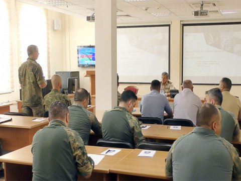 NATO-nun Mobil Təlim Qrupu ilə treninq keçirilir