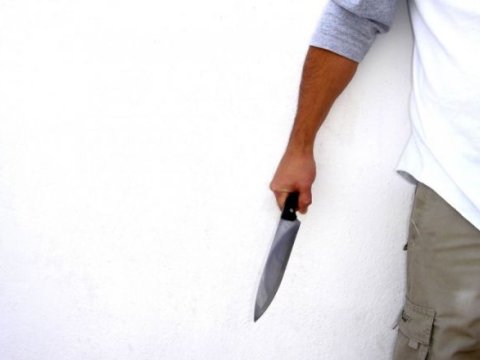 Bakıda iki qardaş bıçaqlandı