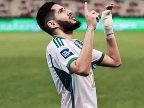 "Qarabağ"da aldığı 700 min manatın artırılmasını istədi - Klubu tərk etdi