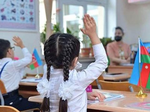 Sabahdan I siniflərdə məktəb və müəllim seçimi başlayır
