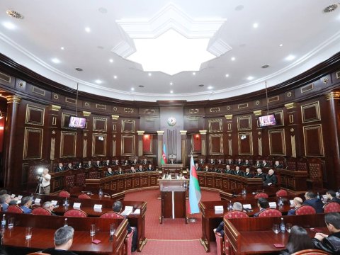 Yeni təyin olunmuş hakimlər and içdilər - FOTOLAR