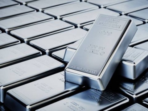 Gümüş 13 ildən sonra rekord həddə bahalaşdı – Qiymət 36 dolları keçdi