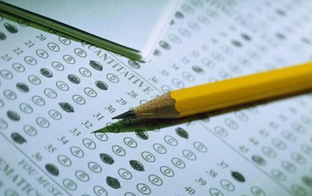 Maksimum toplayan məktəblinin FOTOSU