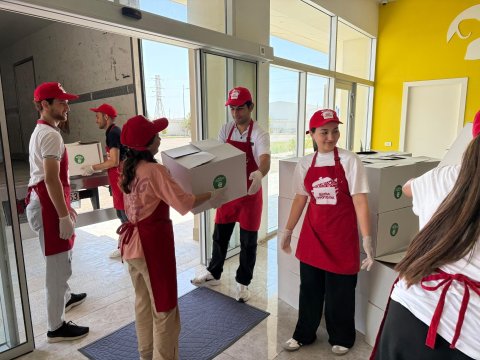 Leyla Əliyeva aztəminatlı ailələri sevindirdi