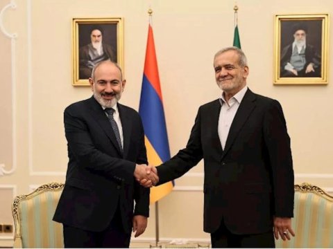 Paşinyan Pezeşkianla nədən danışdı...