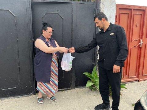 Pirallahıda 900 ailəyə ət paylaılıb - FOTOLAR