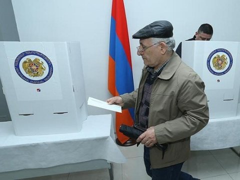 1 il sonra Ermənistanda seçki keçiriləcək