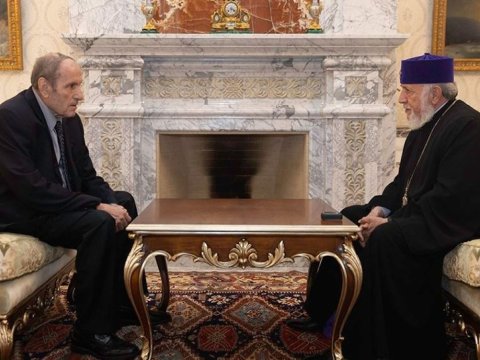 Ter-Petrosyan II Qaregini dəstəklədi - Paşinyana qarşı çıxdı