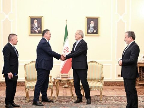 Qazaxıstan XİN başçısı İrana GETDİ