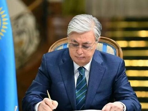 Qazaxıstanın müdafiə və nəqliyyat nazirləri işdən çıxarıldı