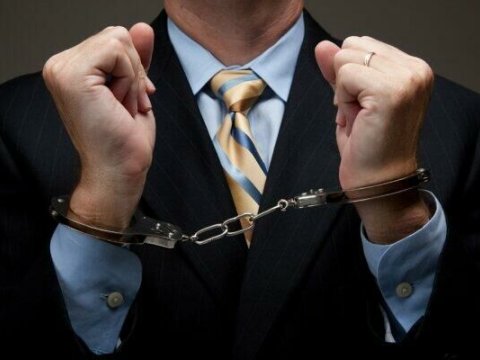 Tanınmış aktyor hava limanında saxlanıldı - FOTO