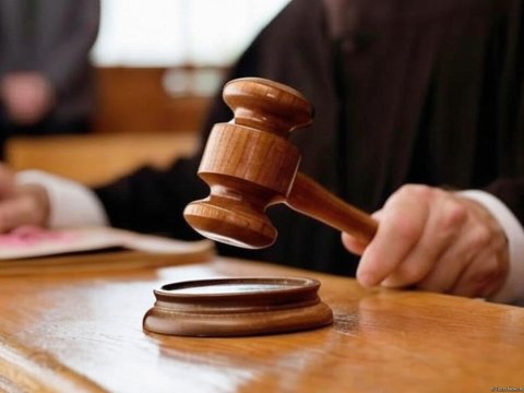 Qanunsuz hərbi forma geyinən şəxs cərimələndi