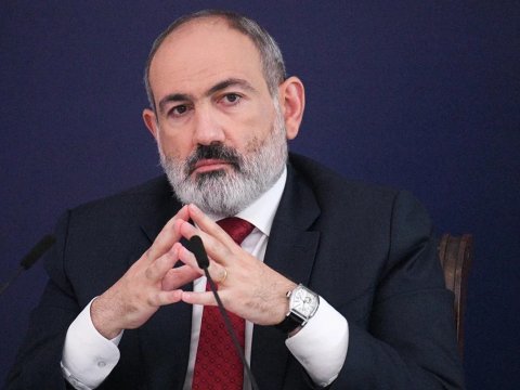 Deputatlardan Paşinyanın təbrikinə reaksiya: "Hərəkətləri görüntü xarakteri daşıyır"