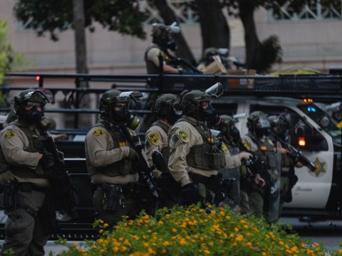 Amerikada vəziyyət gərginləşdi &ndash; daha 700 hərbçi göndərildi