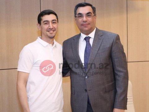 Əsgərlikdən yeni gəldi, dekan müavini TƏYİN EDİLDİ