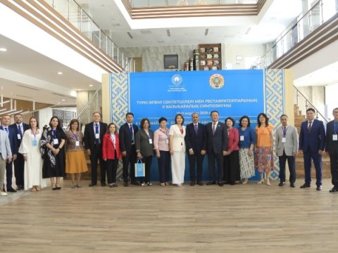 “Türk Dünyasının Memarları və Bərpaçıları” Simpoziumu keçirilib