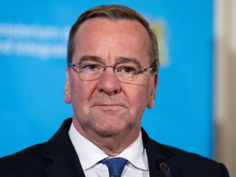 Almaniyanın müdafiə nazirindən Kiyevə gözlənilməz səfər