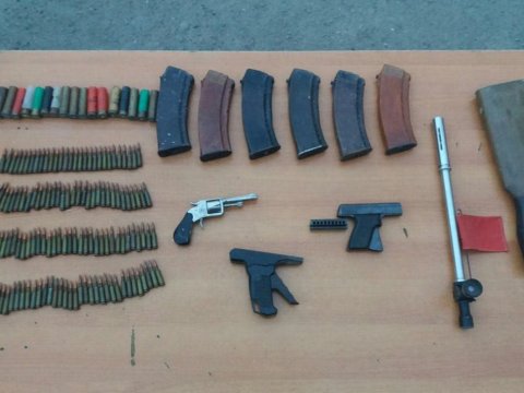 Bakıda silah-sursat aşkarlandı