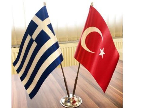 Türkiyə və Yunanıstan rəsmiləri bir arada