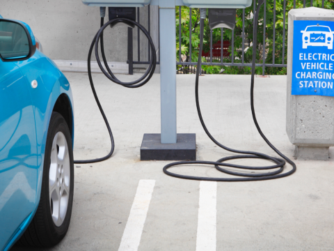 Elektrikli avtomobillərin satışı sürətlə artır