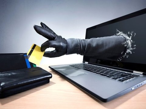 Bank kartlarının talanmasına görə istintaq təxirə salınmadan&nbsp;aparılacaq