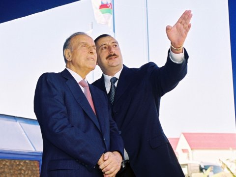 Azərbaycan xalqının tarixi nailiyyəti