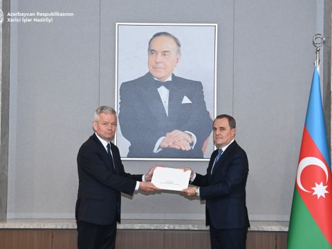 Polşanın yeni səfiri Bakıya gəldi