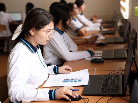 113 min şagird məzun olur