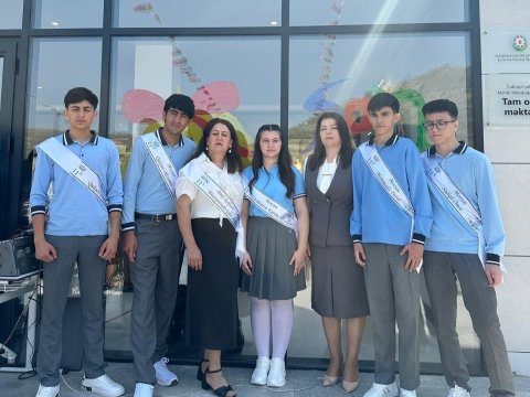 32 ildən sonra ilk “Son zəng” - FOTO