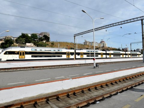 Bakı-Qazax sürətli sərnişin qatarı istifadəyə verildi