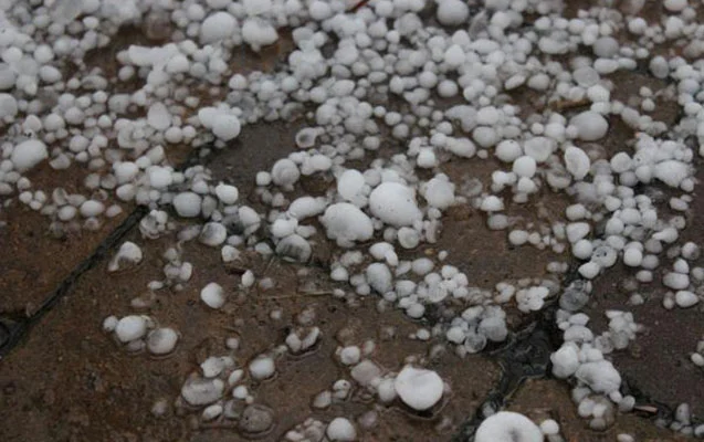 Qazaxın kəndlərinə dolu yağıb - FAKTİKİ HAVA