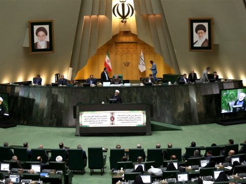 İranın yeni iqtisadiyyat naziri seçildi