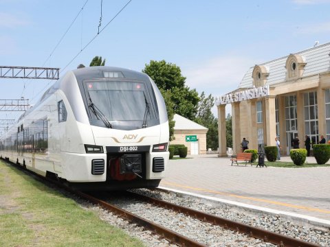 Azərbaycan Dəmir Yolları zamana qalib gəldi...