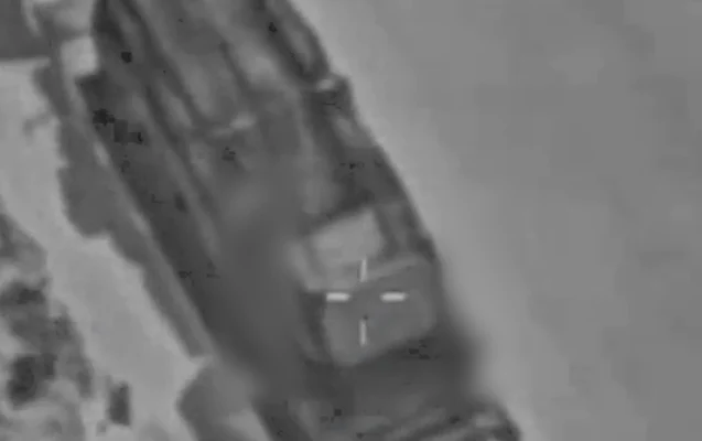 İsrail Tehrana raketlər daşıyan yük maşınlarını vurdu