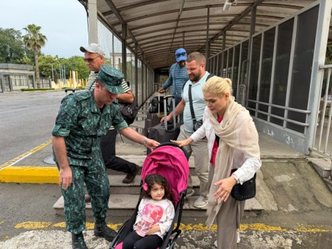Belarus vətəndaşları Azərbaycan vasitəsilə təxliyə olundu