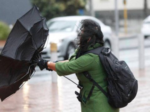 Rayonlarda yağışlı və küləkli hava davam edir -&nbsp;FAKTİKİ HAVA