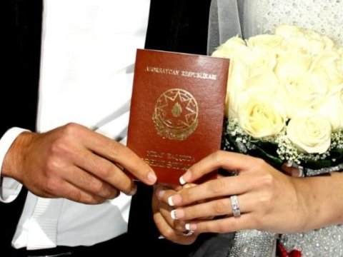 Nikahlar artıb, boşanmalar azalıb - Yeni statistika