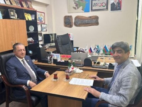 Deputat Kıbrıs Türk Evini ziyarət etdi - FOTOLAR